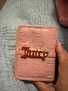 Juicy Couture Pale Pink Embossed Card Holder with Gold Logo